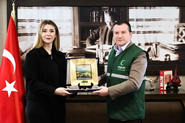 Başkan Bora Balcıoğlu ziyaretleri kabul etti..